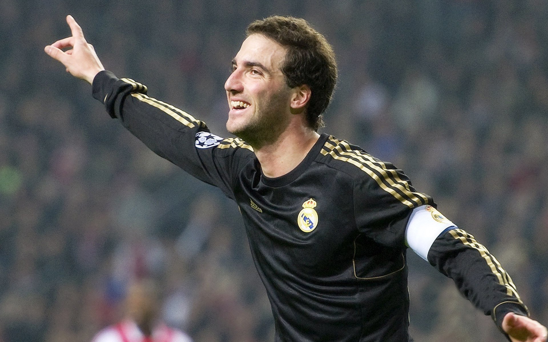 乐鱼体育在线下载-中国足球职业俱乐部青少年球员培养成效明显，中国青少年足球俱乐部排名